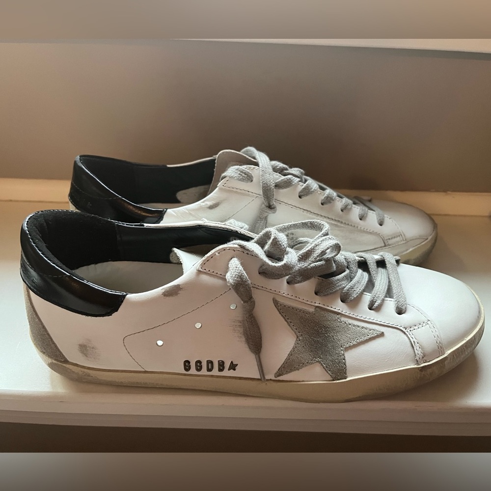 Golden Goose sneakers NIB. Men’s size 42 (9)